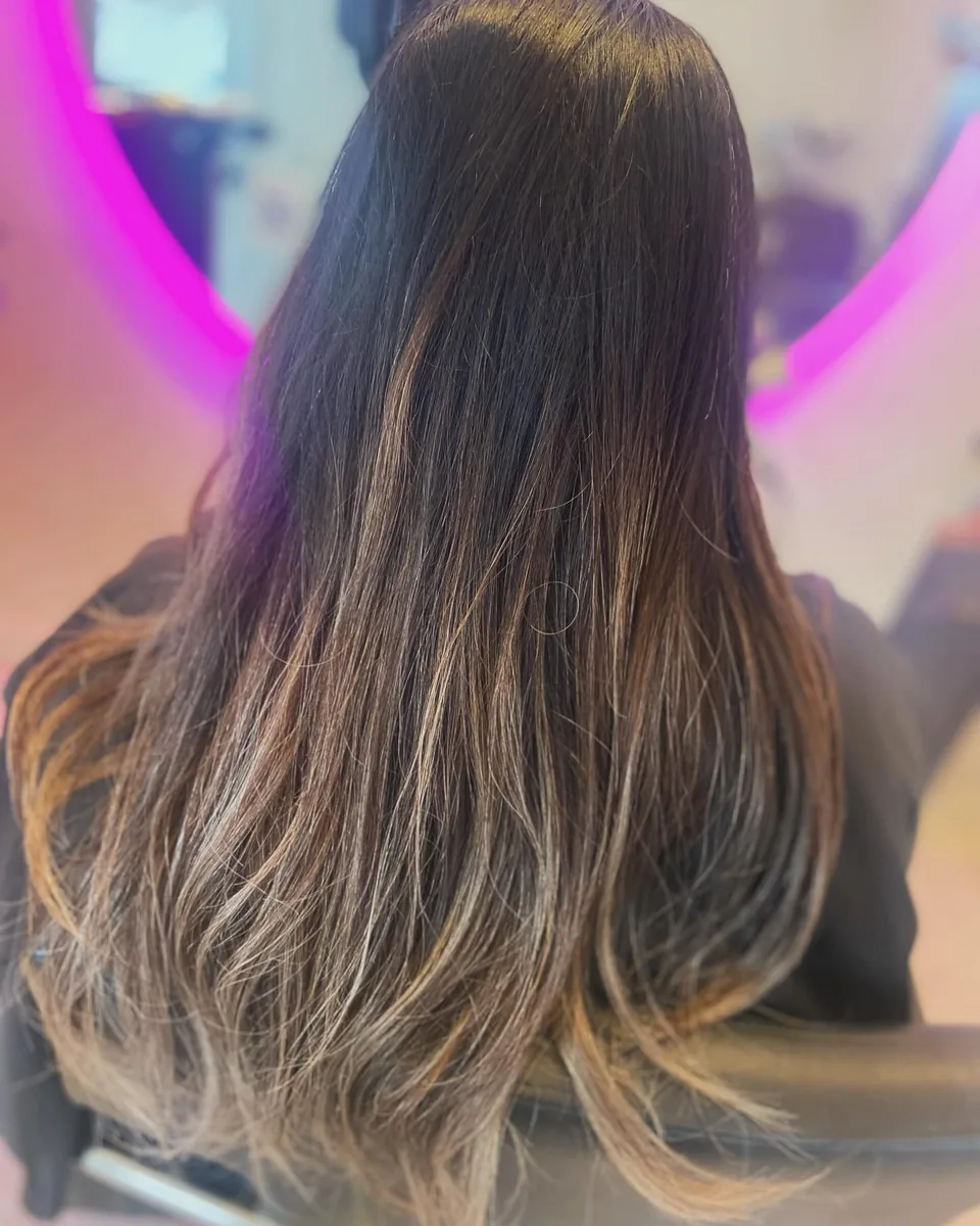 Haarspecialist creëert frisse kleur met toner in Utrecht